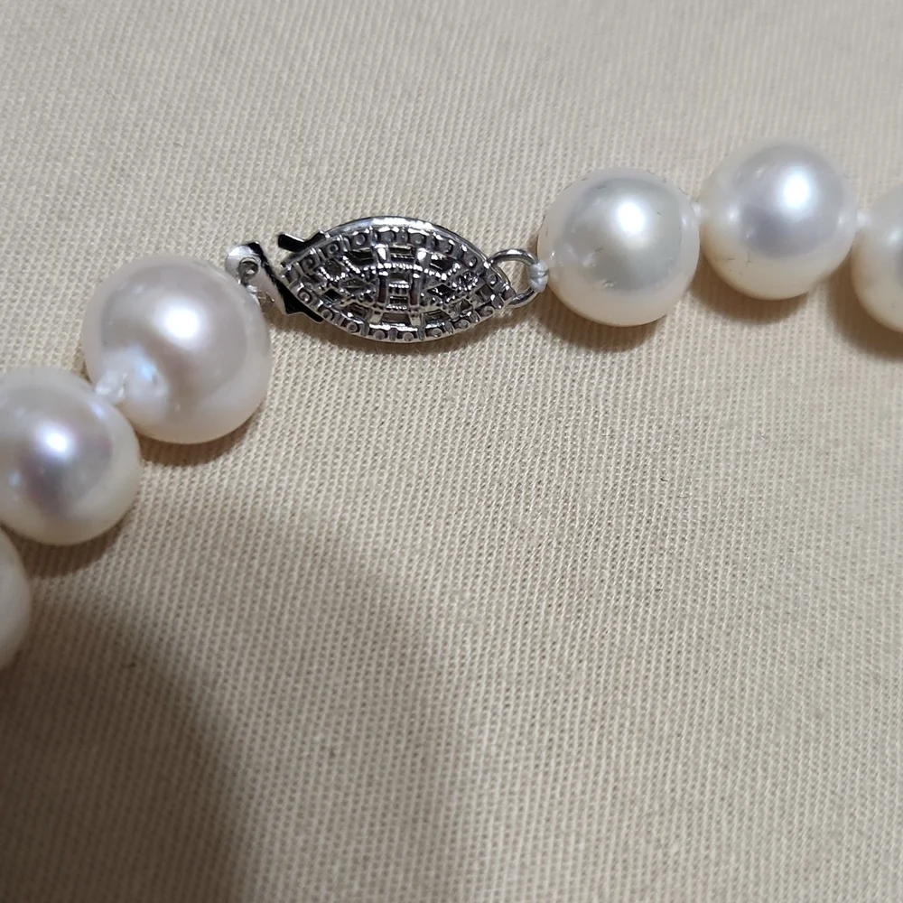 Pearls - Picture 2 of 4